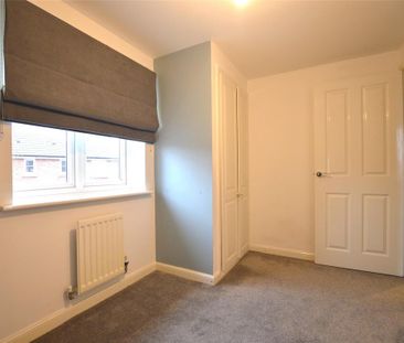3 bedroom semi-detached house to rent - Photo 3