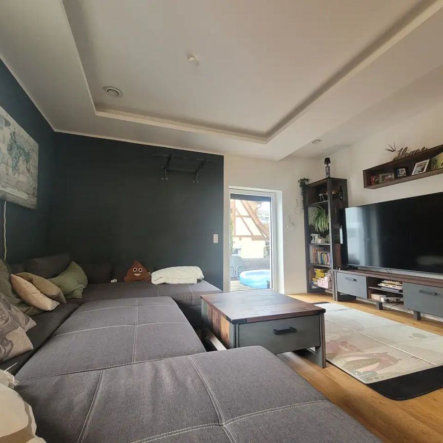 Schöne 3-Zimmer-Maisonette-Wohnung mit Terrasse u. Außenstellplatz in begehrter Lage in Sindelfingen - Foto 1