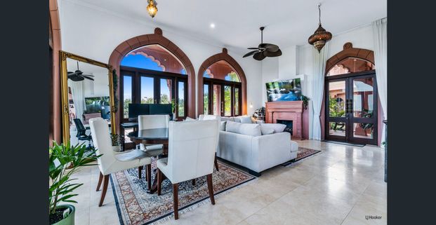 PURE LUXURY - SPACIOUS VILLA IN TRANQUIL SURROUNDS & AMAZING VIEWS - Photo 1