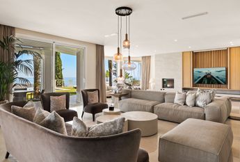 6 bedroom luxury Villa for rent in Marbella Del Este, Andalusia