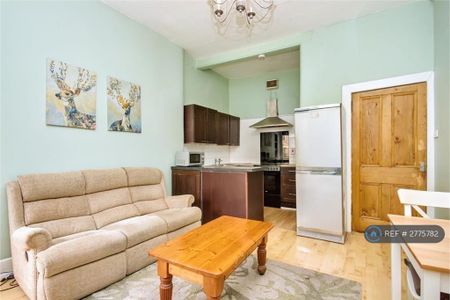1 bedroom flat to rent - Photo 4