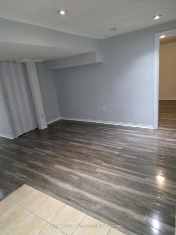 24 Vivians Crescent #BASEMENT - Photo 4