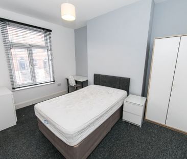 Providence Avenue, Woodhouse, Leeds - Photo 4