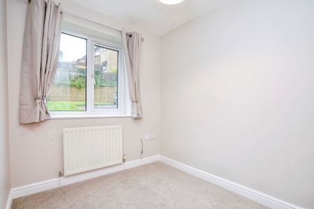 2 Bed Flat, Chantry Court, LS27 - Photo 5