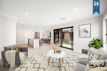 Brand New Double-Storey Family Home - Prime Location - Photo 2