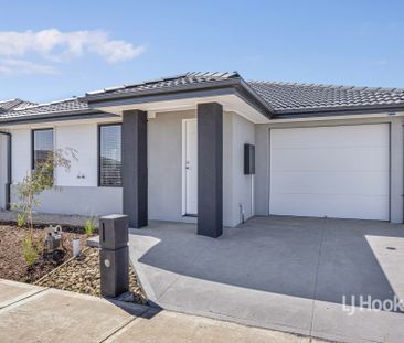 17 Leona Drive, Wyndham Vale VIC, Belconnen - Photo 1