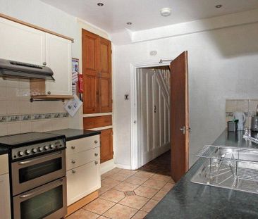 4 bedroom terraced house to rent - Photo 6