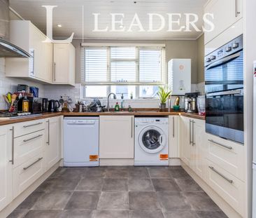 1 bedroom room to rent Ashdown Road, Epsom - Photo 5