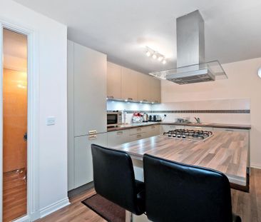 2 bedroom flat to rent - Photo 6