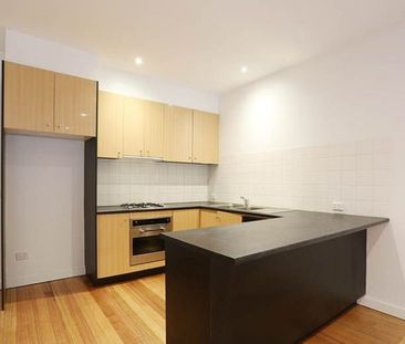 6/135 Locksley Road, Eaglemont VIC 3084 - Townhouse For Rent | Domain - Photo 1