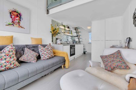 1 Bed Maisonette, Western Concourse, BN2 - Photo 2