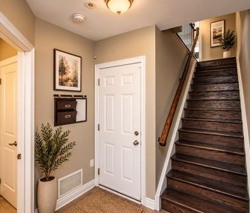 For Lease - 30 Cormier Heights, Toronto, Ontario - Photo 2