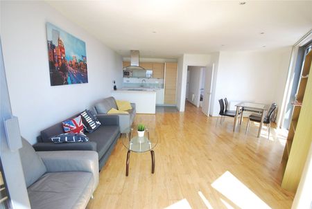 2 Bed Penthouse, Icona Point, E15 - Photo 4