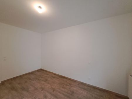 Location Appartement 2 pièces 45m² THONON LES BAINS 74200 - Photo 3