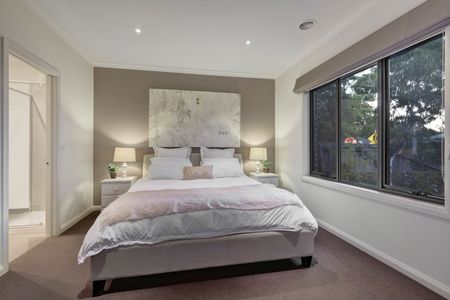 5 Alwyn Court, MITCHAM - Photo 4