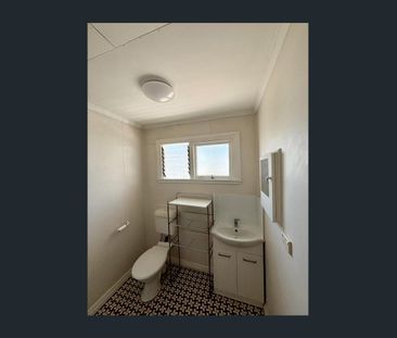 Location Location - Photo 3