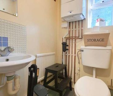 Hexham Close, Owlsmoor, Sandhurst, Berkshire, GU47 - Photo 5