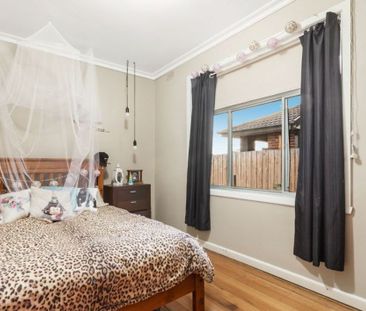 3 Bedroom Family Home - Convenient Location! - Photo 4