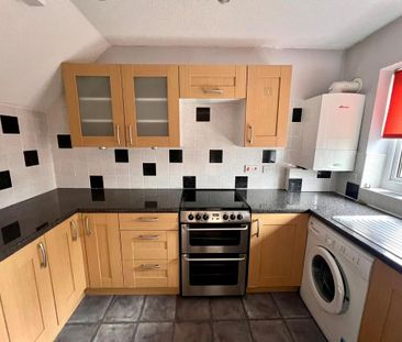 2 bedroom terraced house to rent - Photo 3