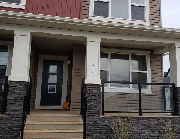 BEAUTIFUL 3 BEDROOM, 2.5 BATH MAIN FLOOR DUPLEX FOR RENT IN CORNERSTONE — 3 Bedrooms Duplex - Photo 1