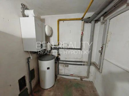 Pronájem bytu 1+1 + pokoj nebo úložná místnost + garáž, zahrada Zlín, ul. Nivy - Photo 5