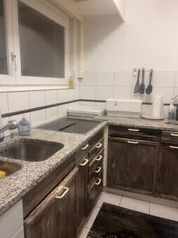 Modern and bright 2.5-room apartment fully furnished, prime location in Adliswil - Photo 2