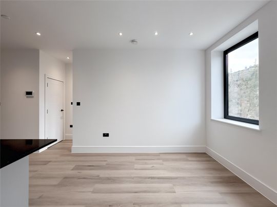 Rye Close, Fleet, Hampshire, GU51 - Photo 1