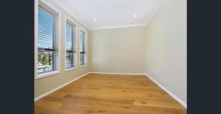 Exceptionally Located 3 Bedroom Family Home - Photo 2