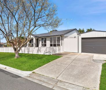 Beutifully Updated Home - Photo 1