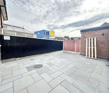 2 bedroom terraced house to rent - Photo 6