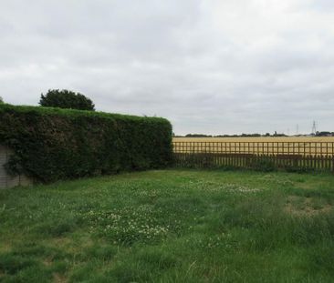 2 bedroom semi-detached house to rent - Photo 6