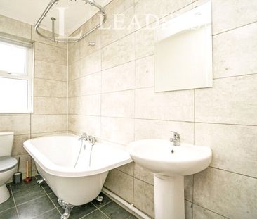 6 bedroom semi detached to rent Bankfield Road, Liverpool, Merseysi... - Photo 2