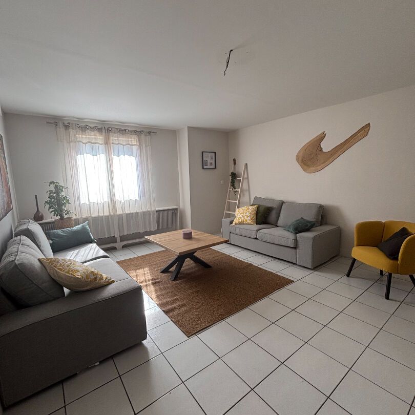 Maison 4 pièces de standing meublé - GIVRY - Photo 1