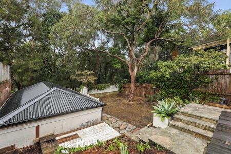 307 Nelson Street, - Photo 2