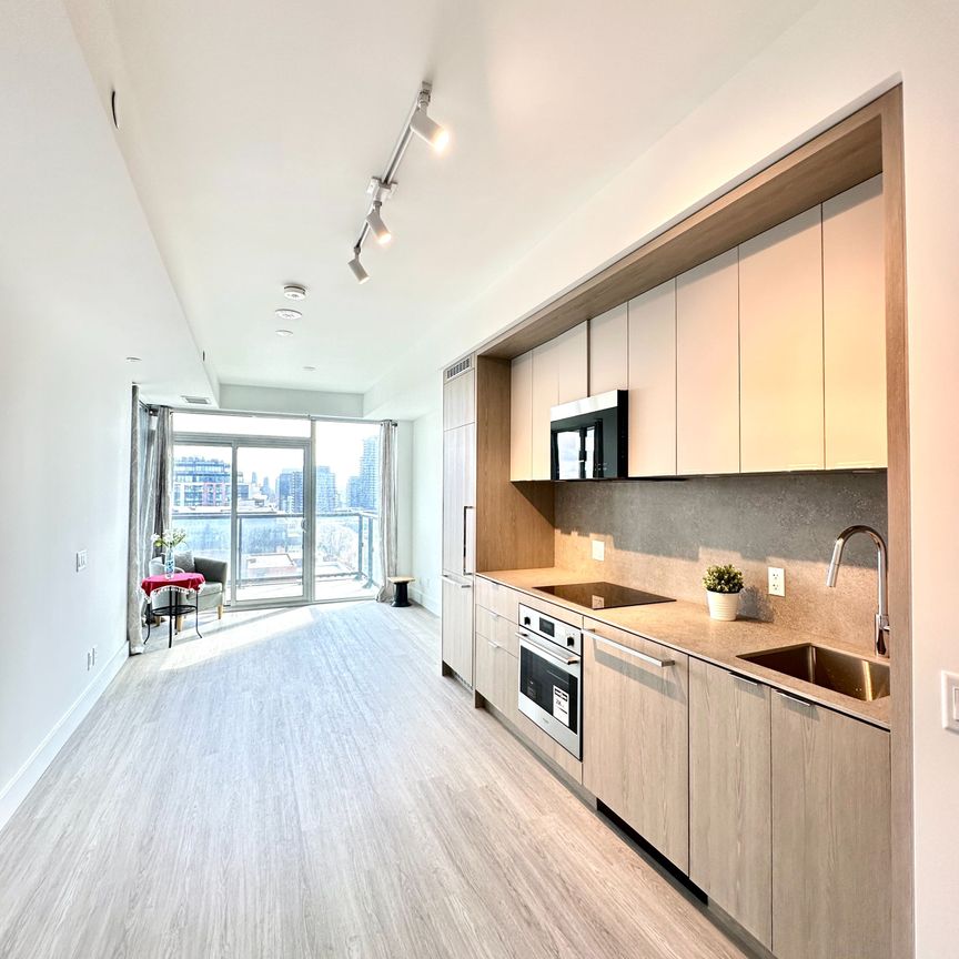 For Lease - 6 Greenbriar Road Unit# 916, Toronto, Ontario - Photo 1