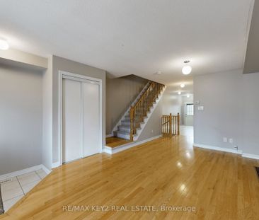 For Lease - 369 Caboto Trail, Markham, Ontario - Photo 2