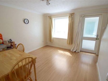 2 bedroom terraced house to rent - Photo 5