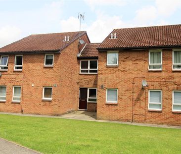 Sark Close, Crawley - Photo 5