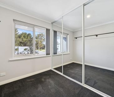 Close To The Coast - Photo 3