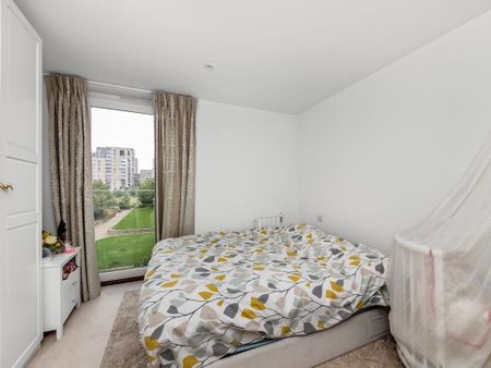 3 Bed Flat, Merlin Court, SE3 - Photo 4