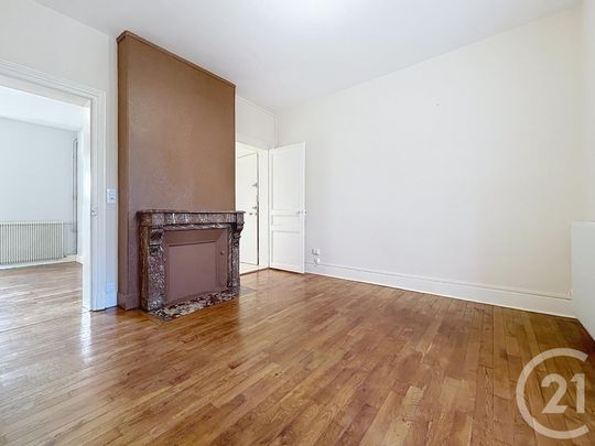 Location Appartement 2 pièces 47m² LA CHAPELLE ST LUC 10600 - Photo 1