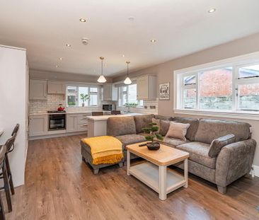 Clarendon Street, Room 7, Cityside, BT48 7ET - Photo 3