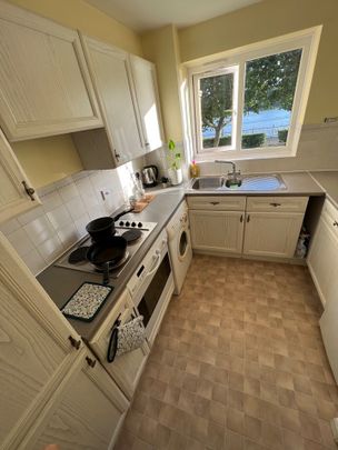 2 Bed Flat, Ferguson Close, E14 - Photo 1