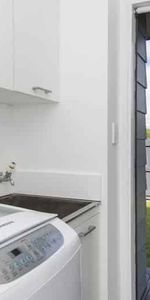 3 Bedroom & 1 Bathroom Near Bayfair - Photo 4