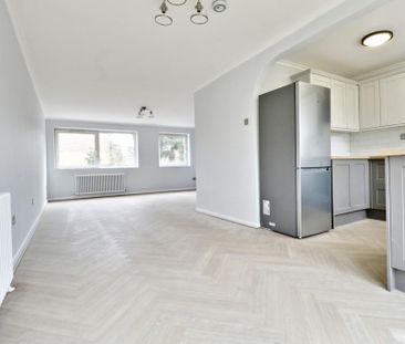 4 bedroom townhouse to rent - Photo 1
