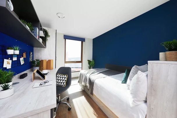 Silver Ensuite - Photo 1