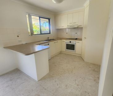16 Emerald Park Way, QLD 4655, Urangan - Photo 4