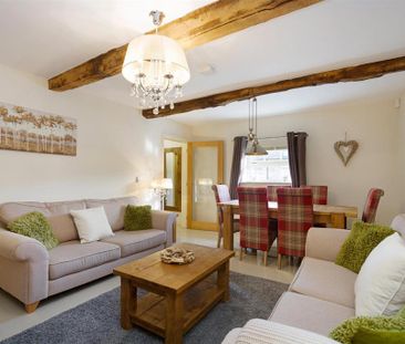 3 bedroom parking to rent - Photo 2