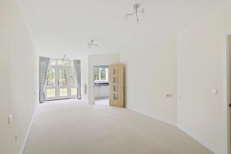 1 bedroom retirement property to rent - Photo 3