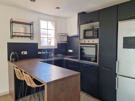 Location Appartement 2 pièces 49m² - Photo 2